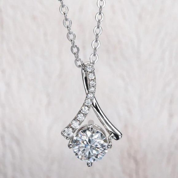 Certified 1ct. t.w. Moissanite Diamond Water Drop Pendant Necklace NEW - Picture 1 of 11